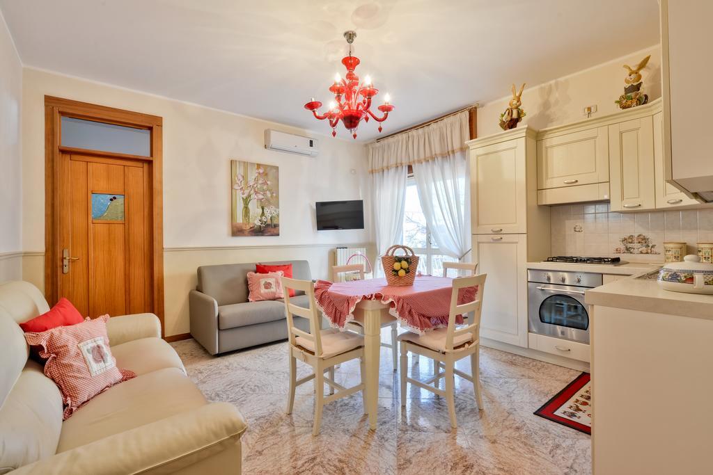 La Bouganville Holiday House Agropoli Esterno foto